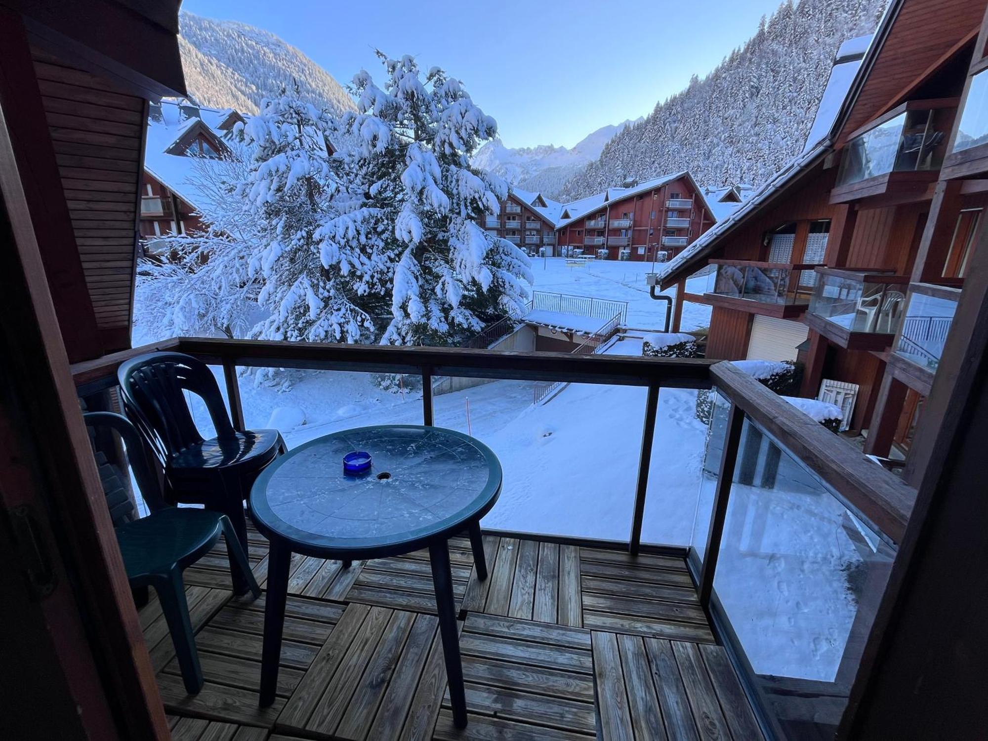 شقة Aux Pieds Des Pistes En Plein Soleil لي كونتامين مونتجوا المظهر الخارجي الصورة